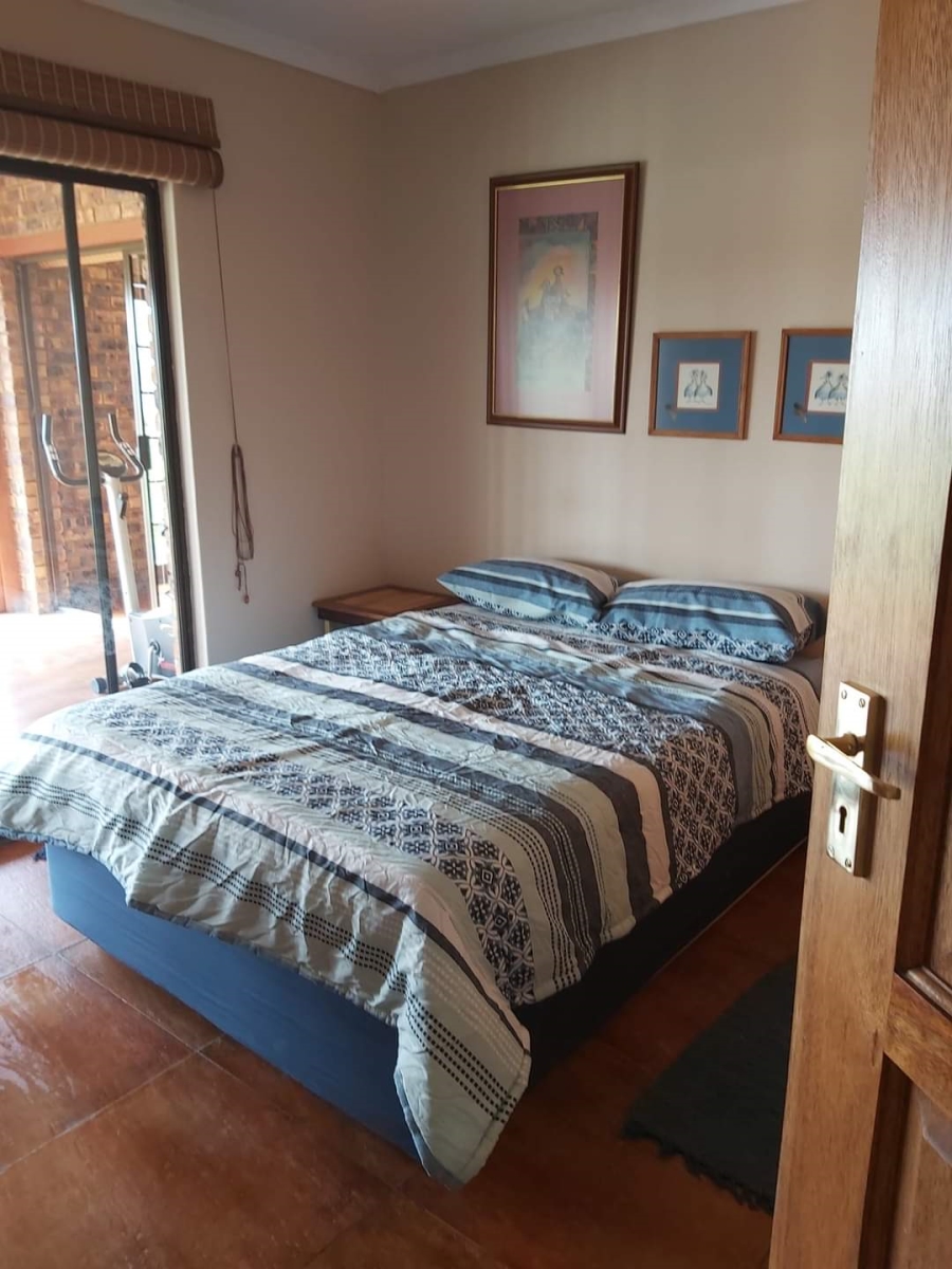 7 Bedroom Property for Sale in Oranjeville Free State